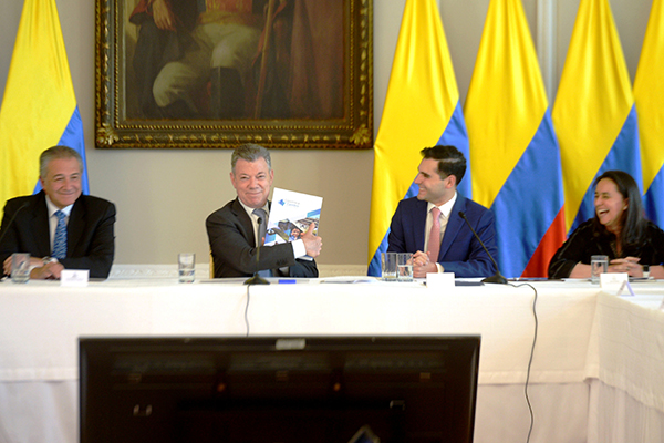 APC-Colombia lanza el sitio web “Juntos Cooperamos” para compartir las experiencias de políticas públicas del país con la comunidad internacional